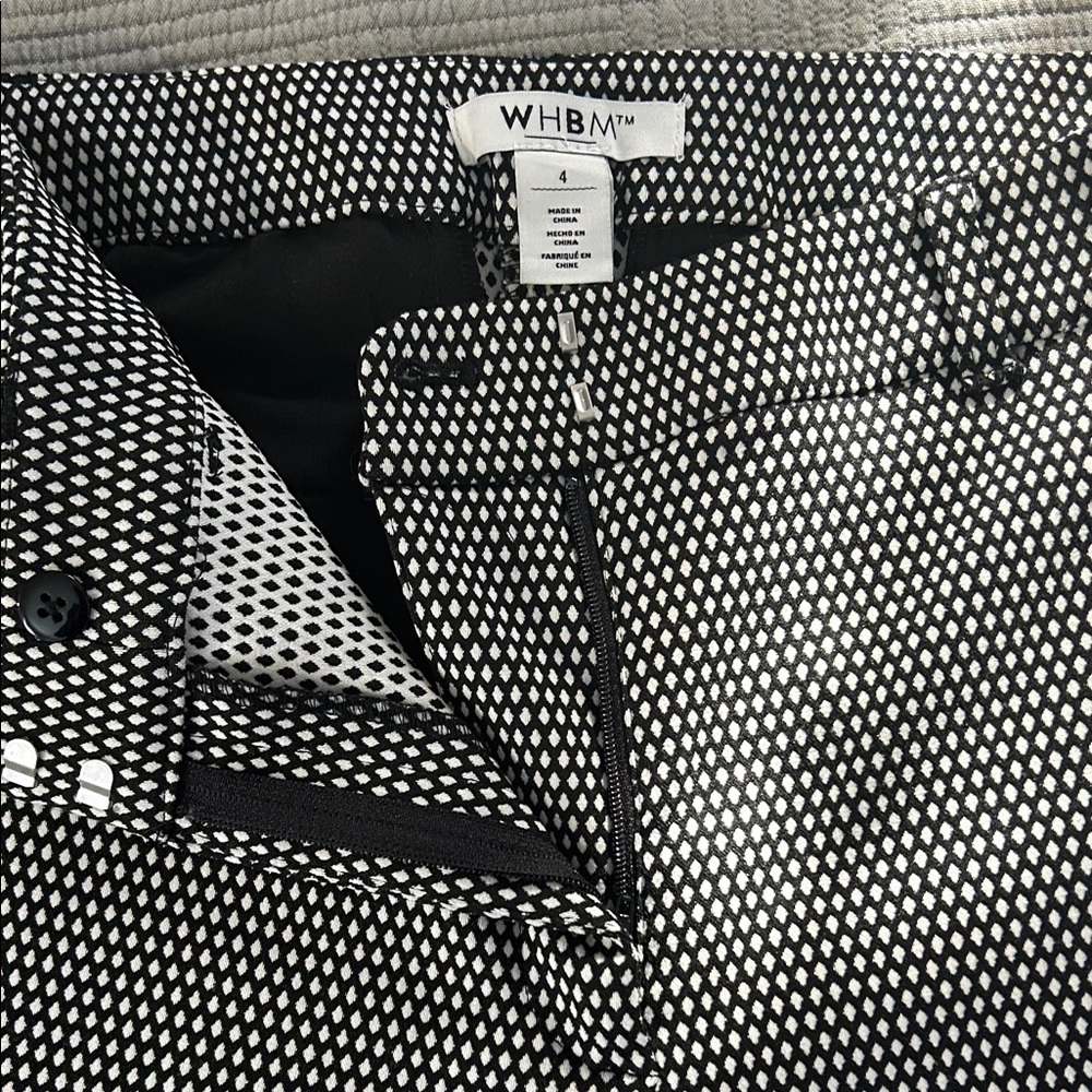 WHBM Black and White Patterned Pants - Size 4. Slim Ankle length